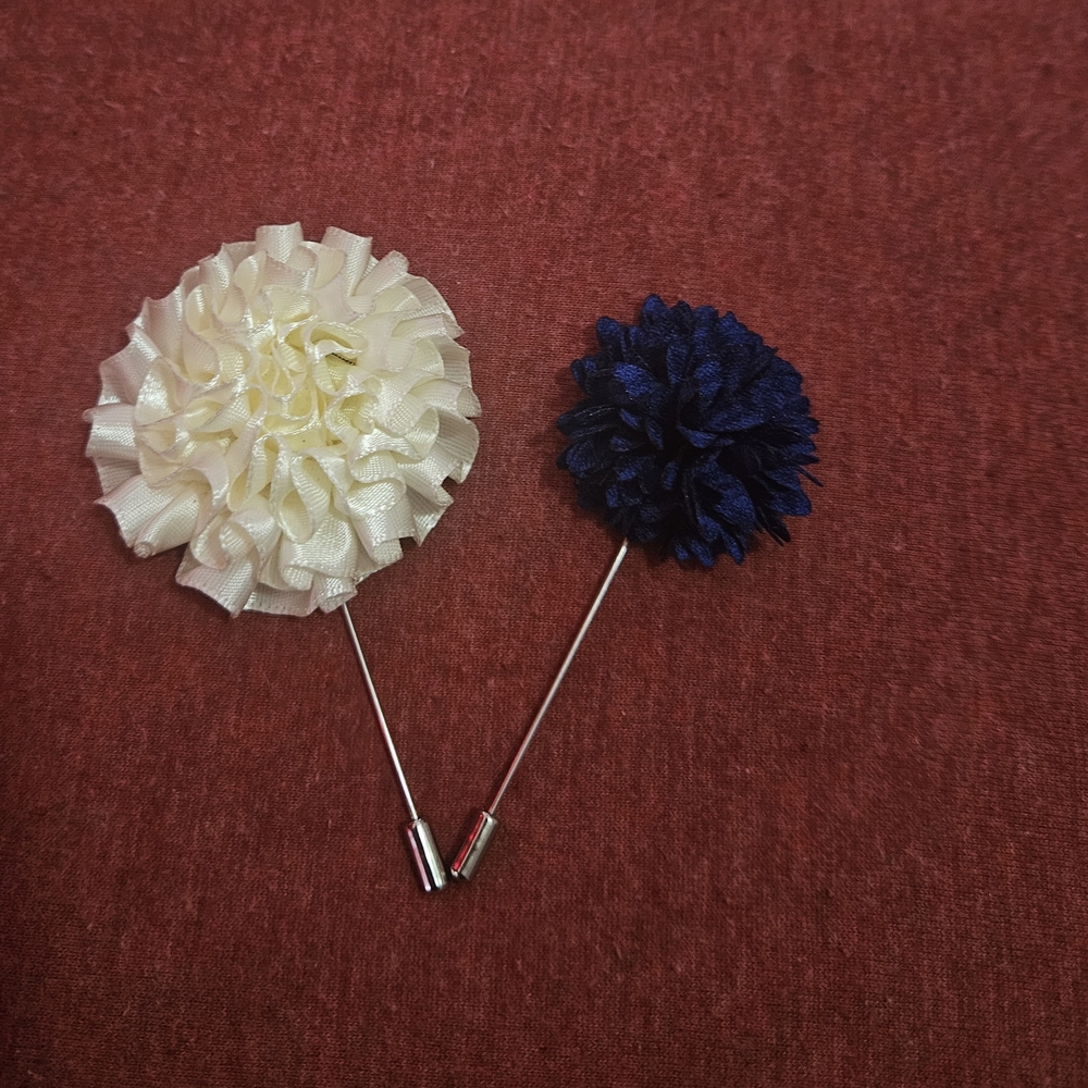 Elegant Cream and Navy Flower Lapel Pin Set -2